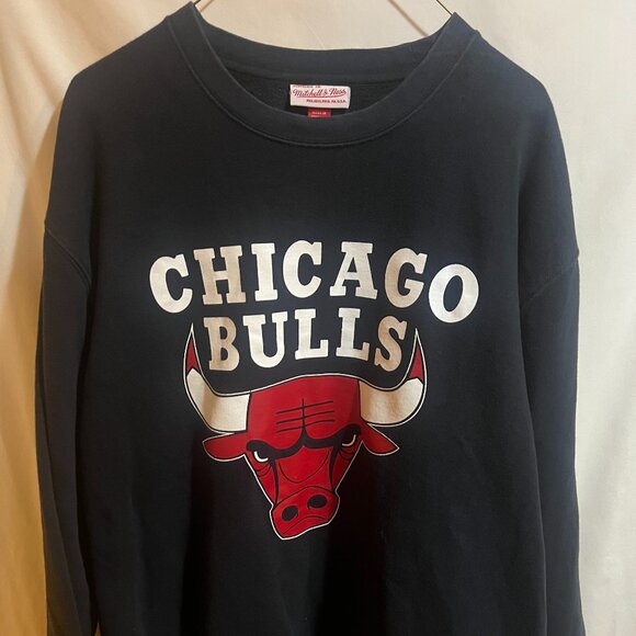 Chicago Bulls Sweater Men's 3XL Black Logo NBA Basketball Mitchell & Ness Used G - Picture 1 of 4